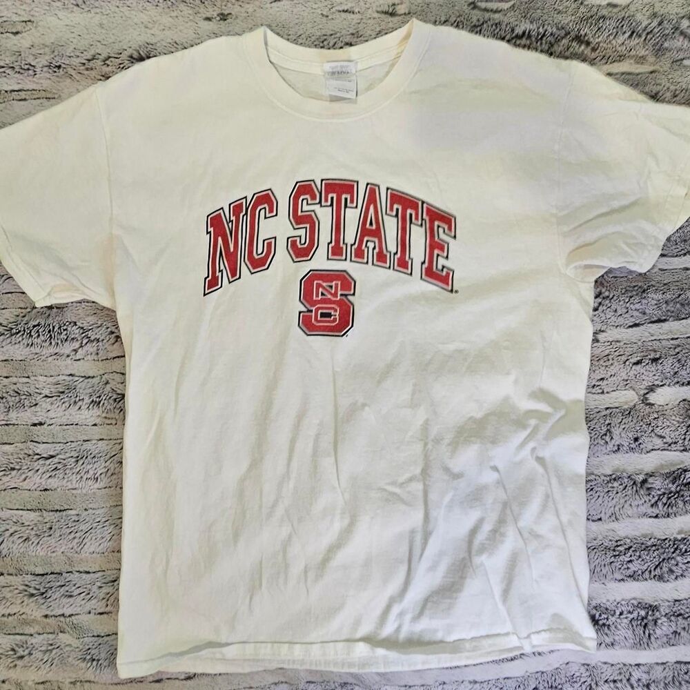 Gildan Men's White and Red T-shirt